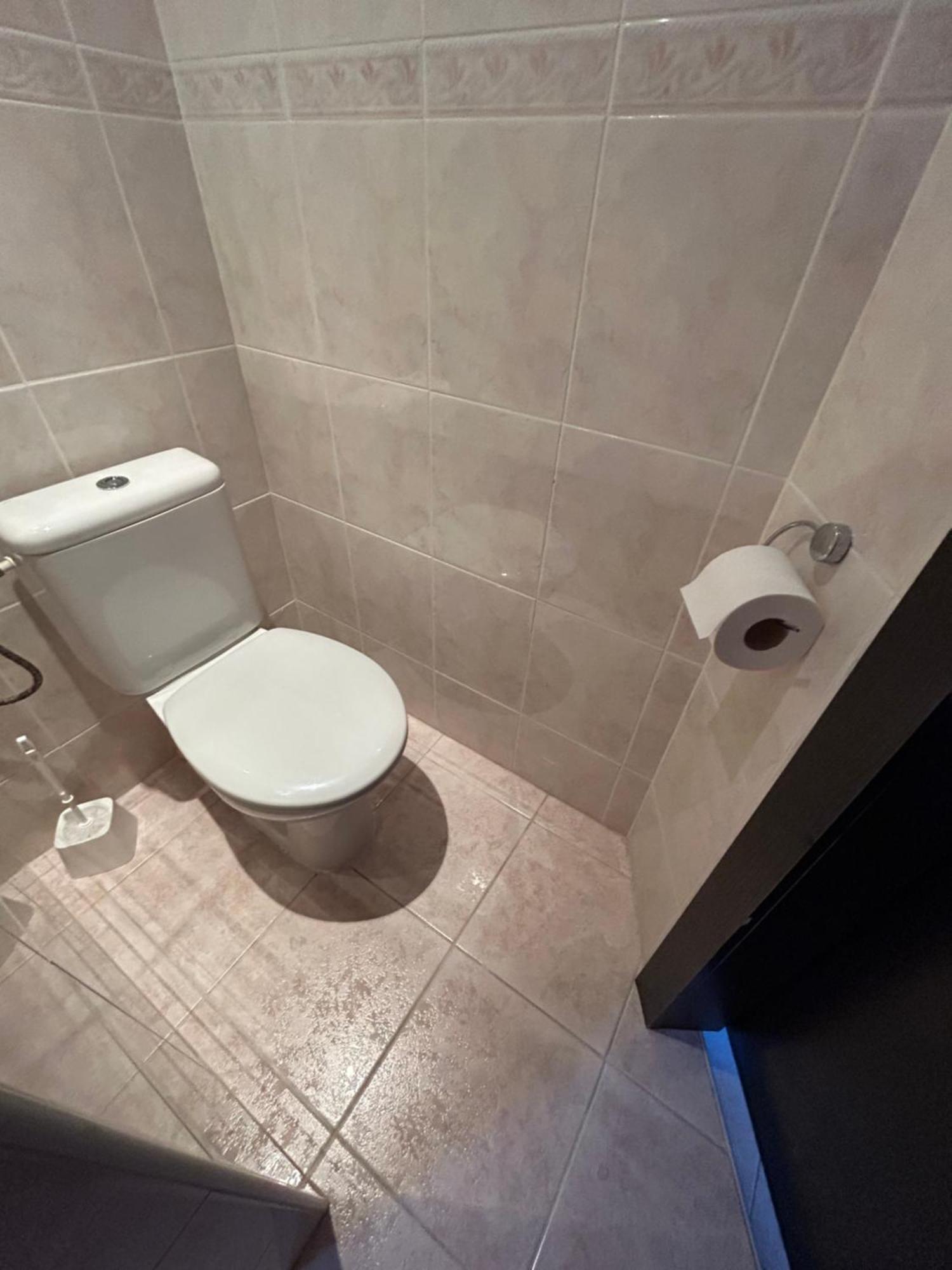 Apartman Rose Dunajska Streda Ngoại thất bức ảnh